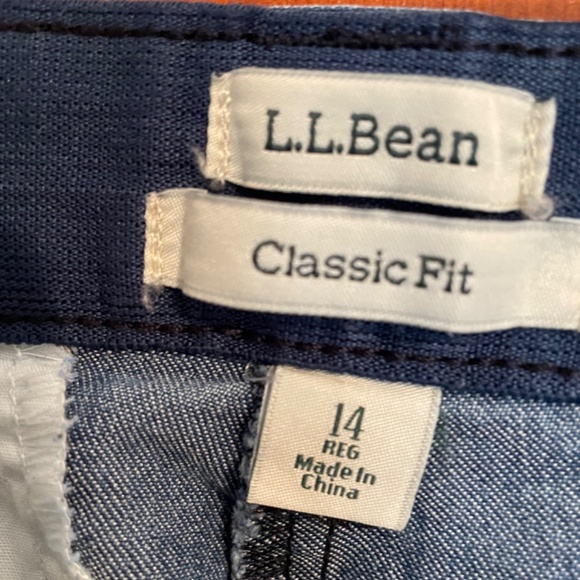 LL Bean Womens Classic Fit Denim Capri Pant Size 14 - Picture 7 of 10